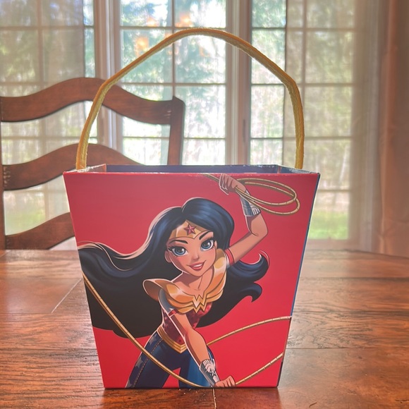 DC Comics Other - DC Superhero Girls Multifunctional Tote Bucket With Handle